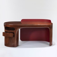 <a href="https://www.galeriegosserez.com/artistes/fourquie-piergil.html">Piergil Fourquié </a> - Bureau Big Boss
